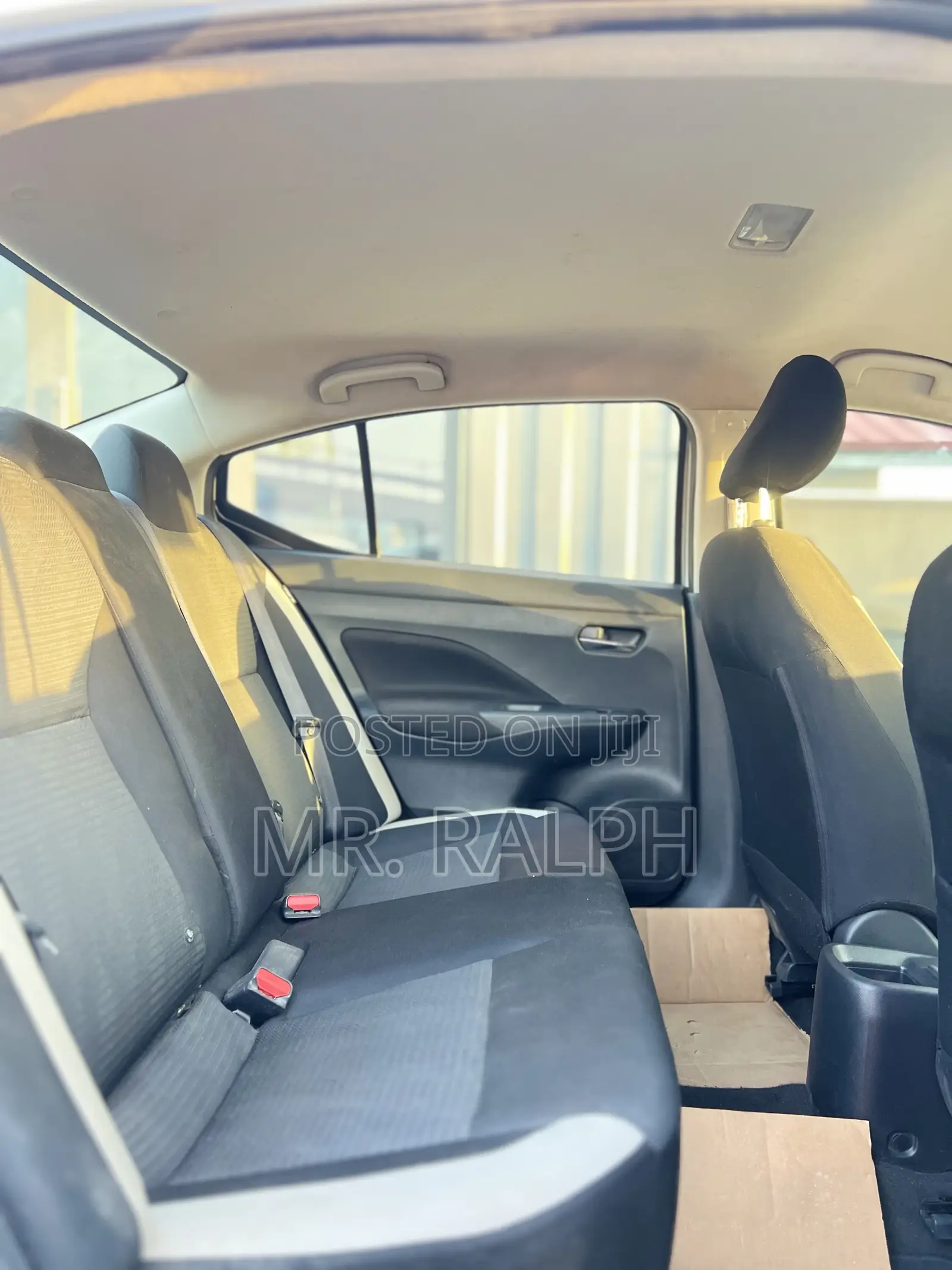 Nissan Versa 1.6 SV 2020 Silver