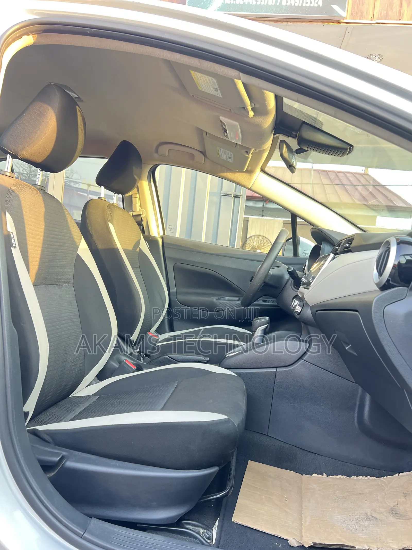 Nissan Versa 1.6 SV 2020 Silver