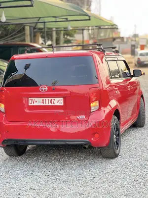 Scion xB Base 2015 Red
