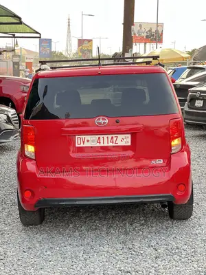 Scion xB Base 2015 Red