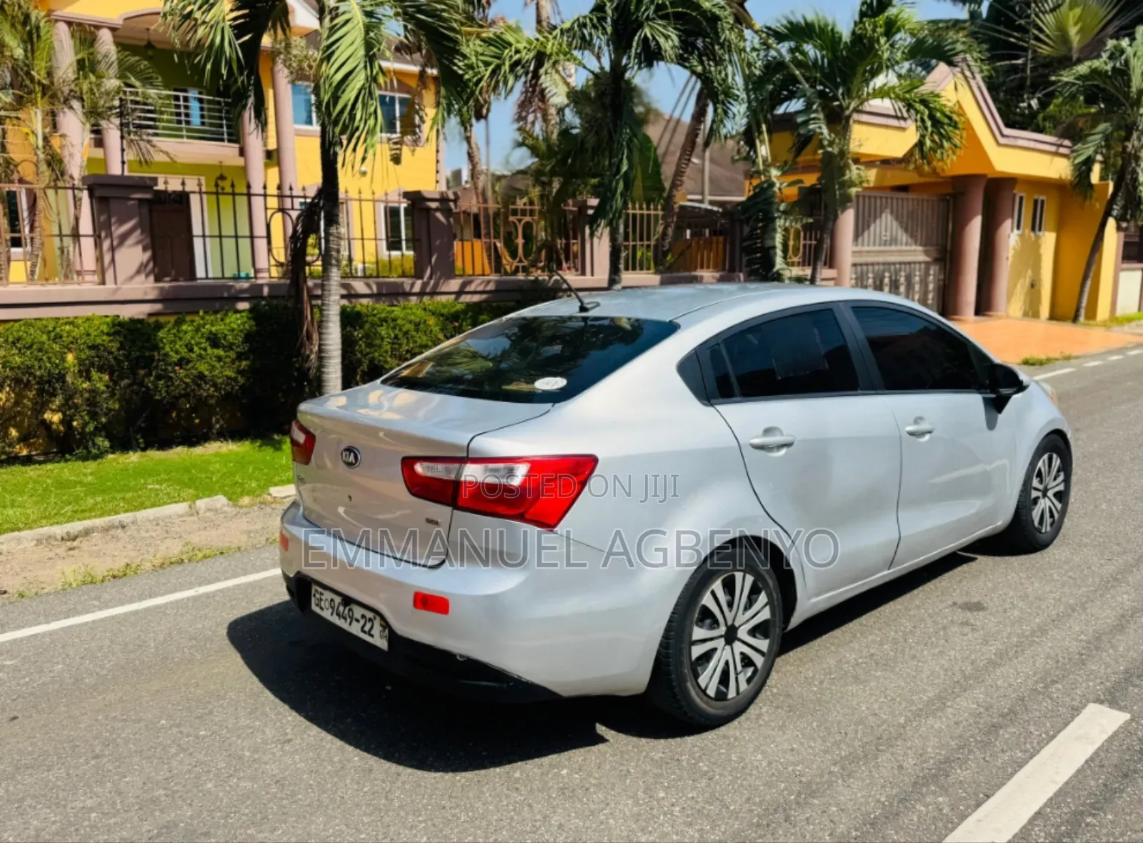 Kia Rio SX 4dr Sedan (1.6L 4cyl 6A) 2013 Silver