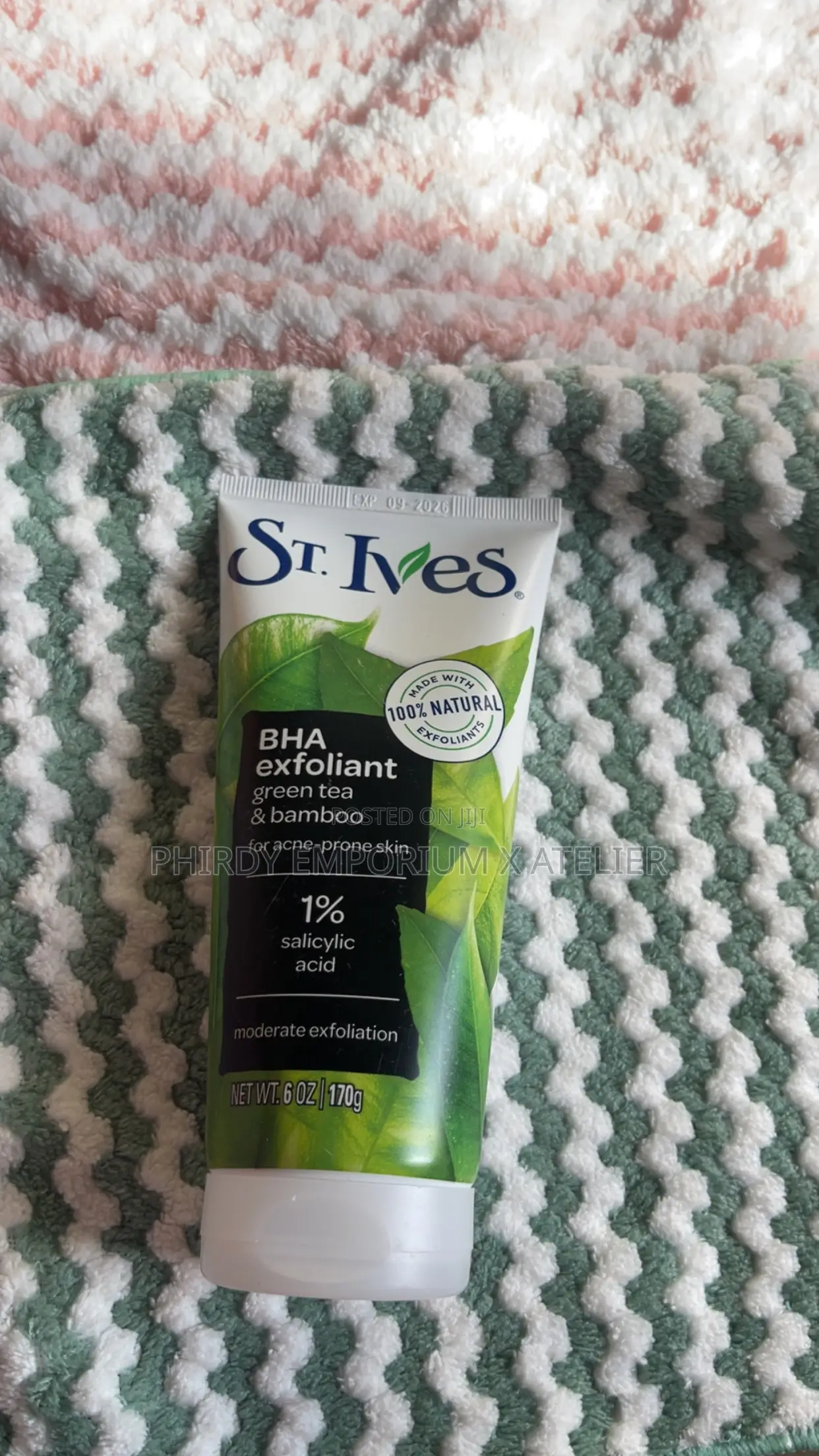 St. Ives Green Tea Bamboo Facial Scrub (Acne Control)
