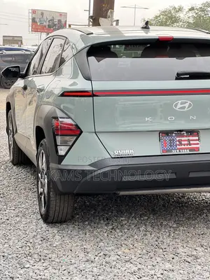 Hyundai Kona SE 2024 Green
