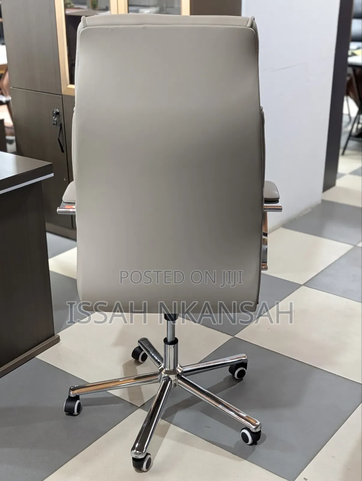 Maniger Office Chair