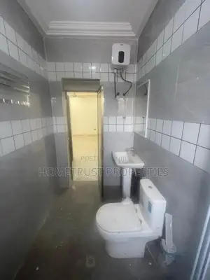 2bdrm Apartment in Kwabenya Franco, Police Station for rent