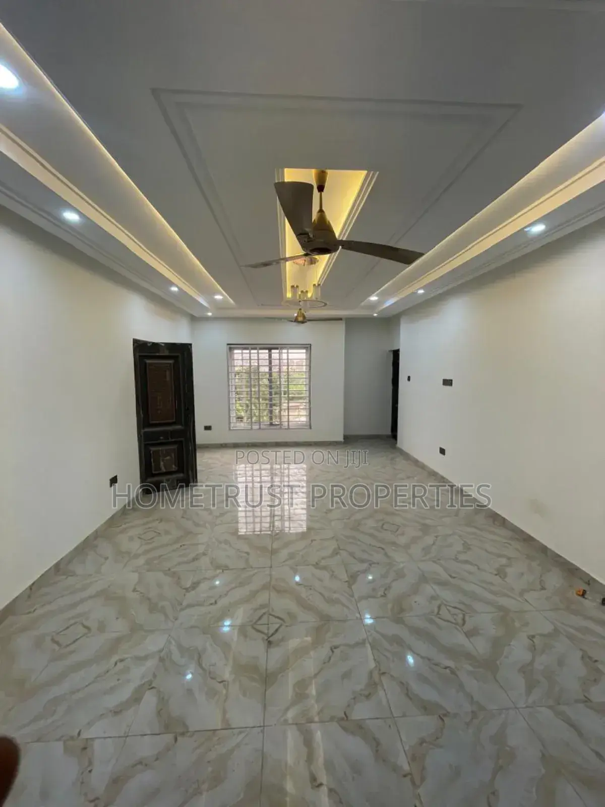 2bdrm Apartment in Kwabenya Franco, Police Station for rent