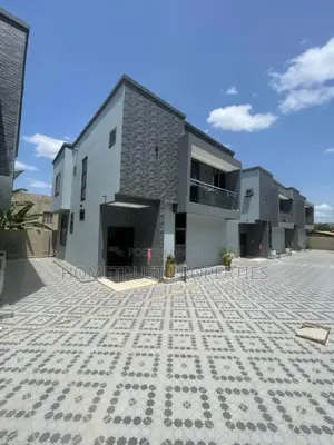 4bdrm Apartment in Taifa Mr. Agyei Area, Police Station for rent