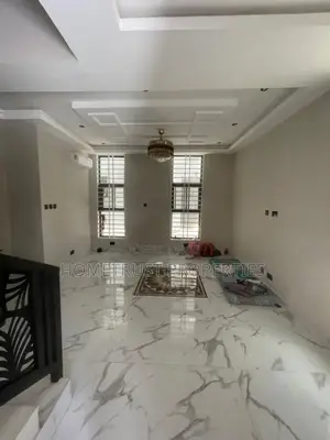 4bdrm Apartment in Taifa Mr. Agyei Area, Police Station for rent
