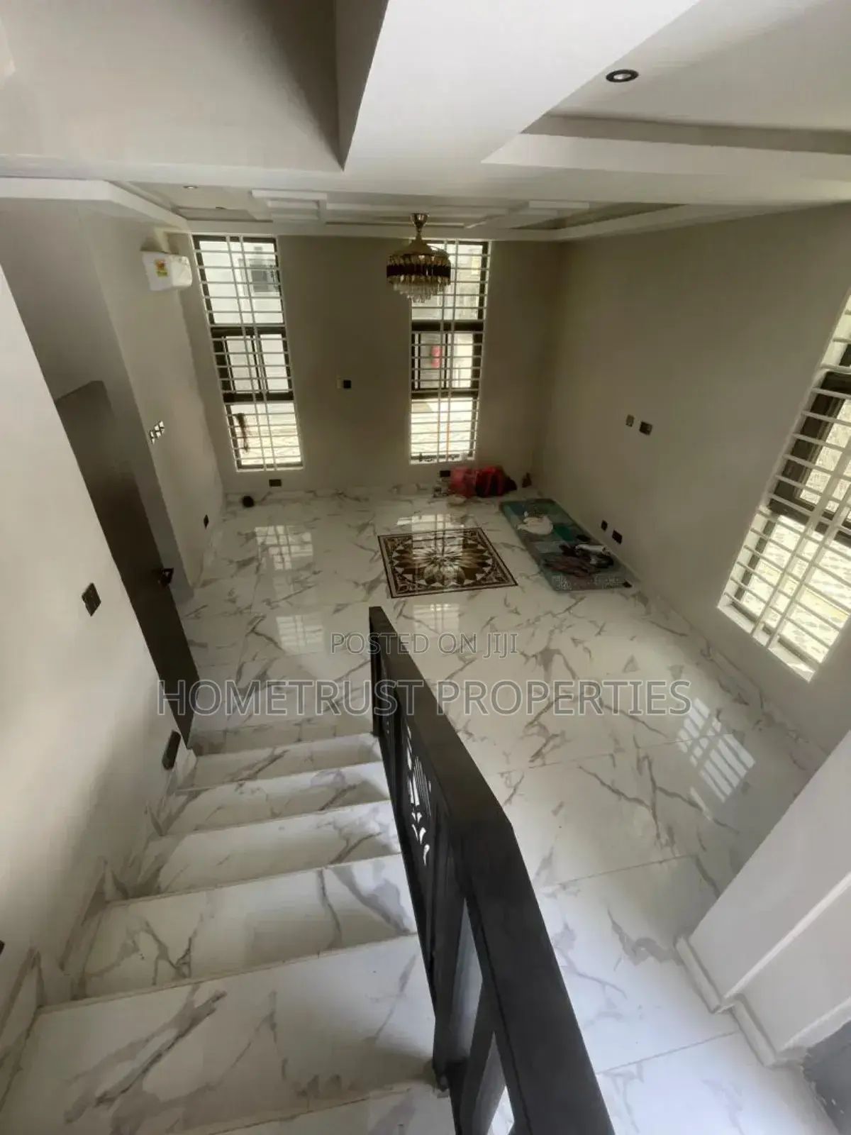 4bdrm Apartment in Taifa Mr. Agyei Area, Police Station for rent