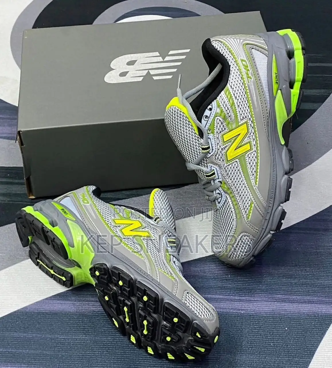 New Balance 740 Grey Neon Green