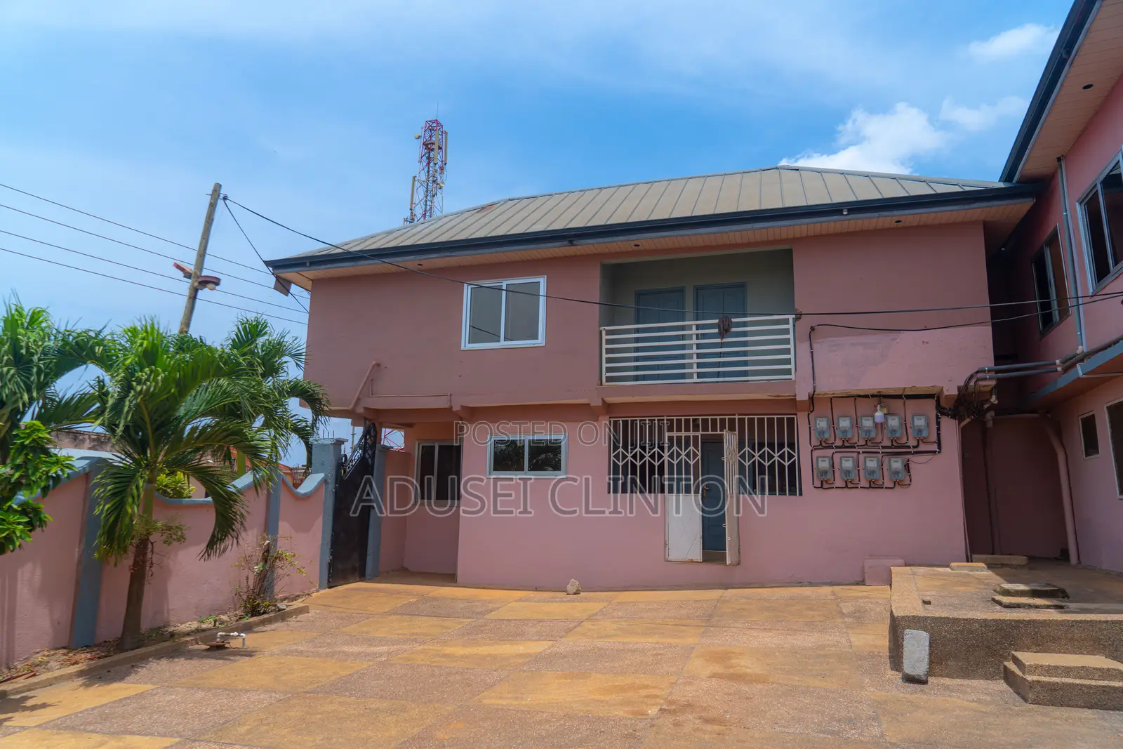 20bdrm House in Kwadaso I.P.T, Kumasi Metropolitan for sale