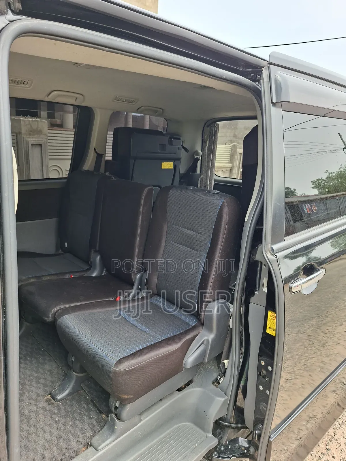 Toyota Voxy 2010 Black
