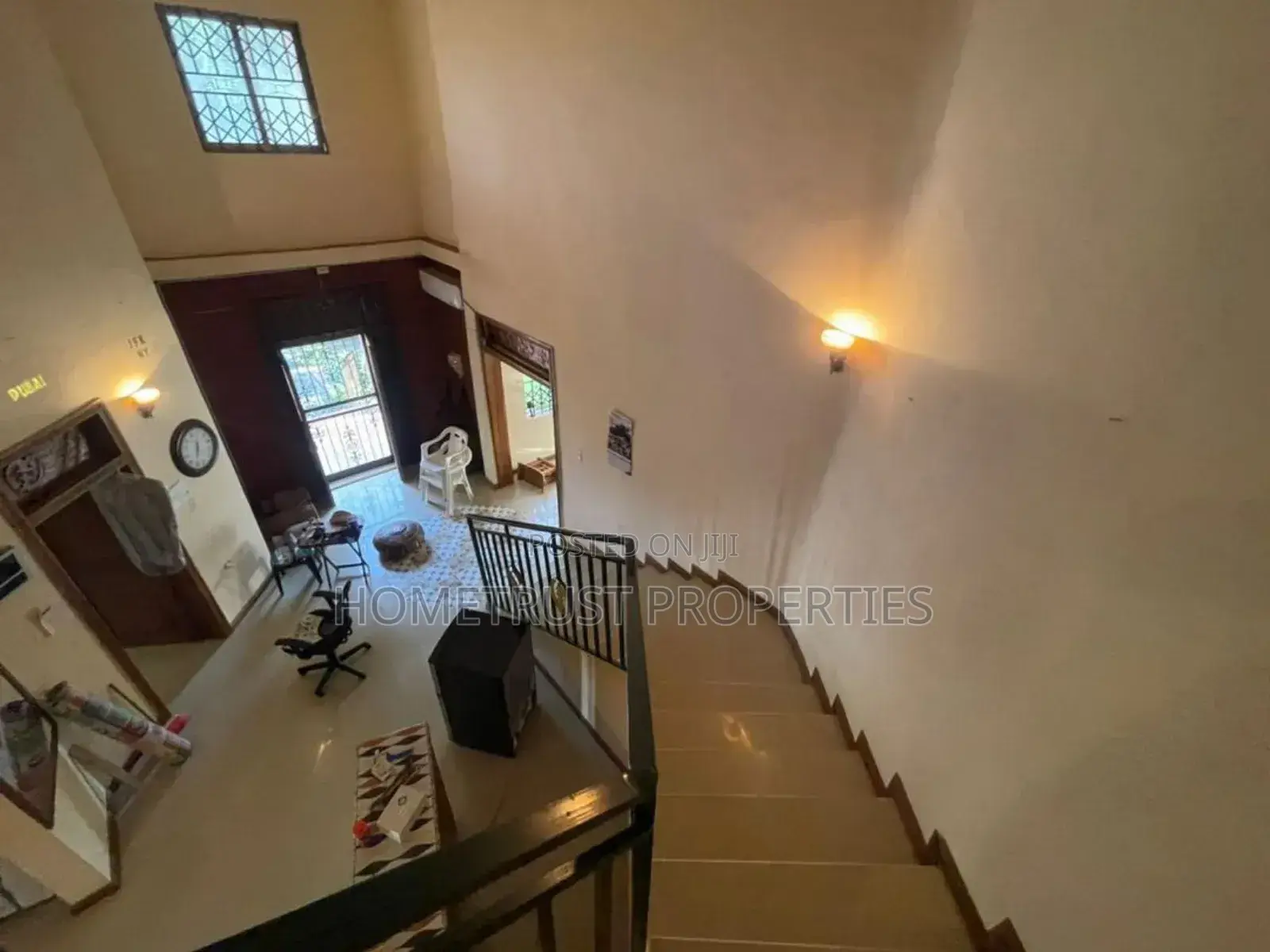 7bdrm Mansion in Kwabenya Acp for sale