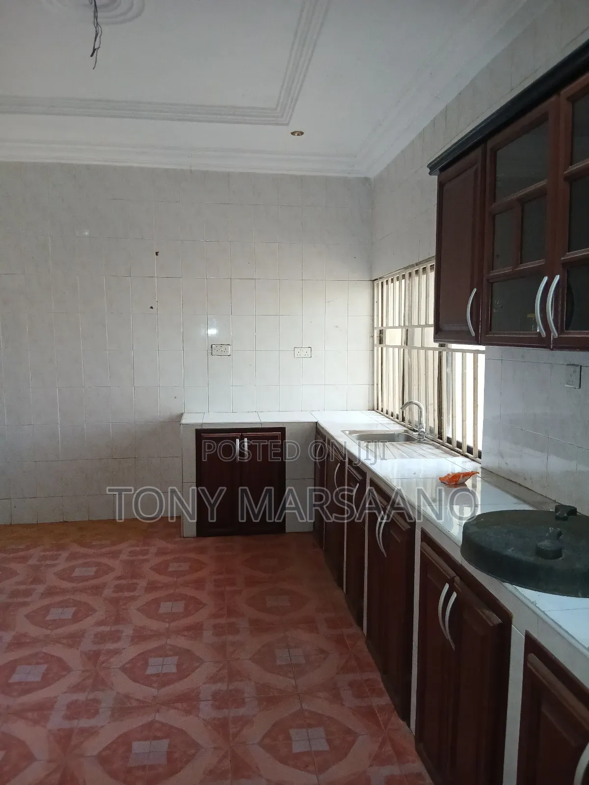 5bdrm House in Haatso, Asore Junction for rent