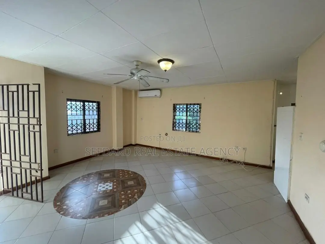 7bdrm Mansion in Sefdard Properties, Pokuase for sale