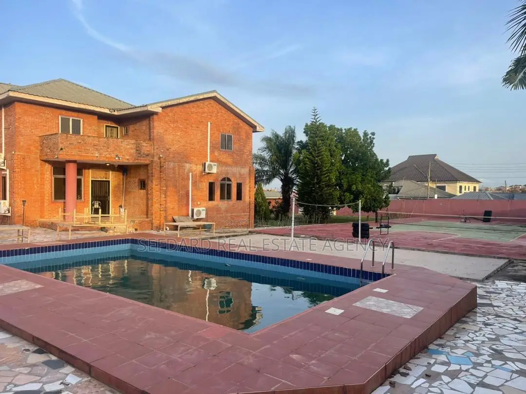 7bdrm Mansion in Sefdard Properties, Pokuase for sale