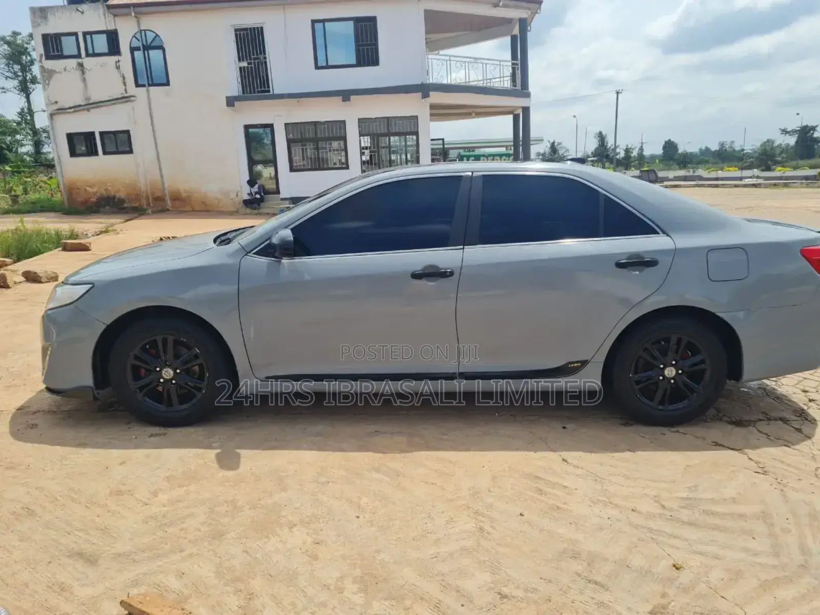 Toyota Camry LE 4dr Sedan (2.5L 4cyl 6A) 2014 Beige