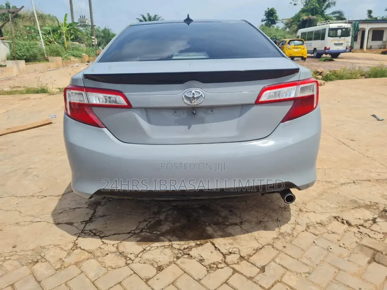 Toyota Camry LE 4dr Sedan (2.5L 4cyl 6A) 2014 Beige