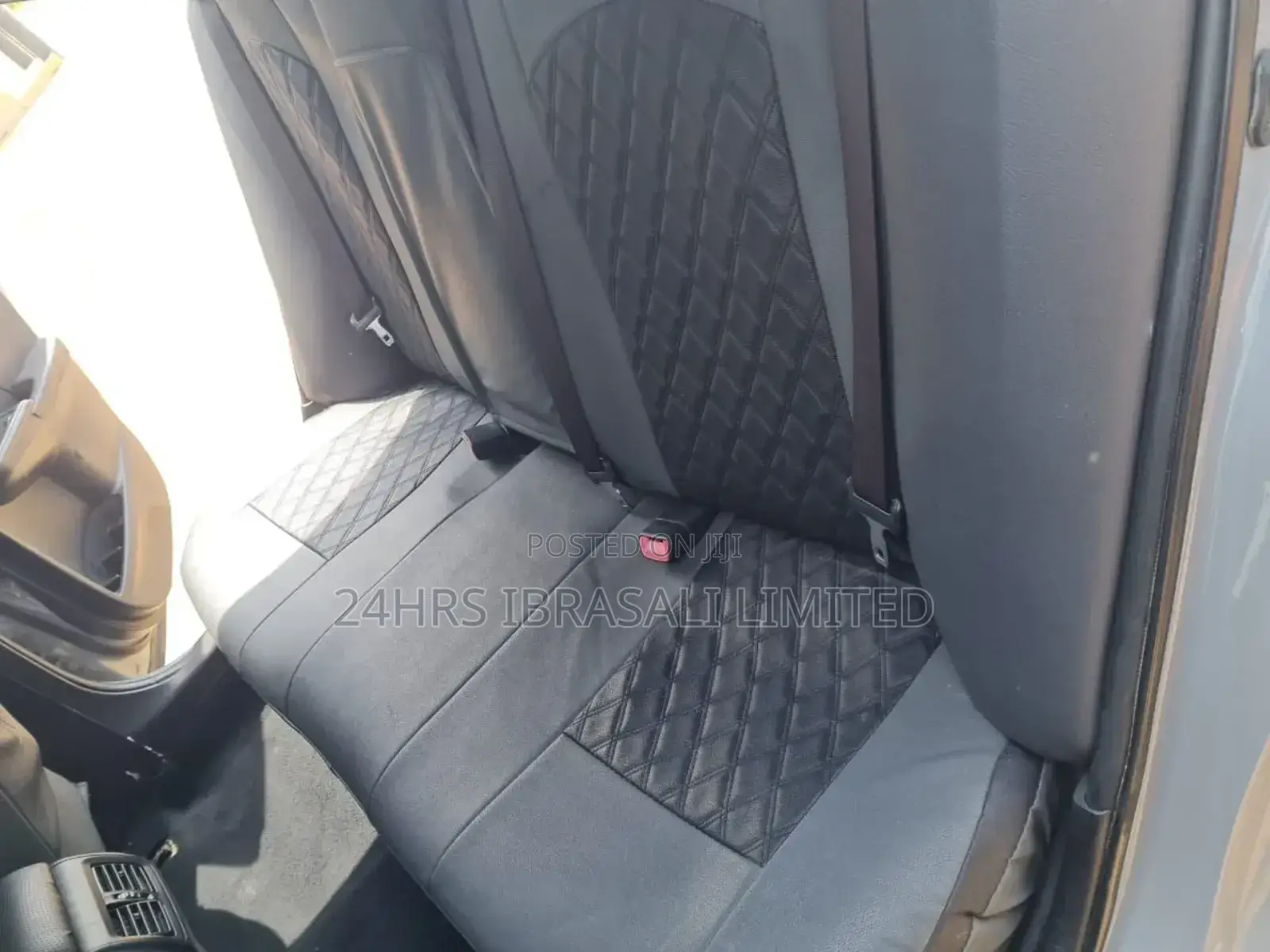Toyota Camry LE 4dr Sedan (2.5L 4cyl 6A) 2014 Beige