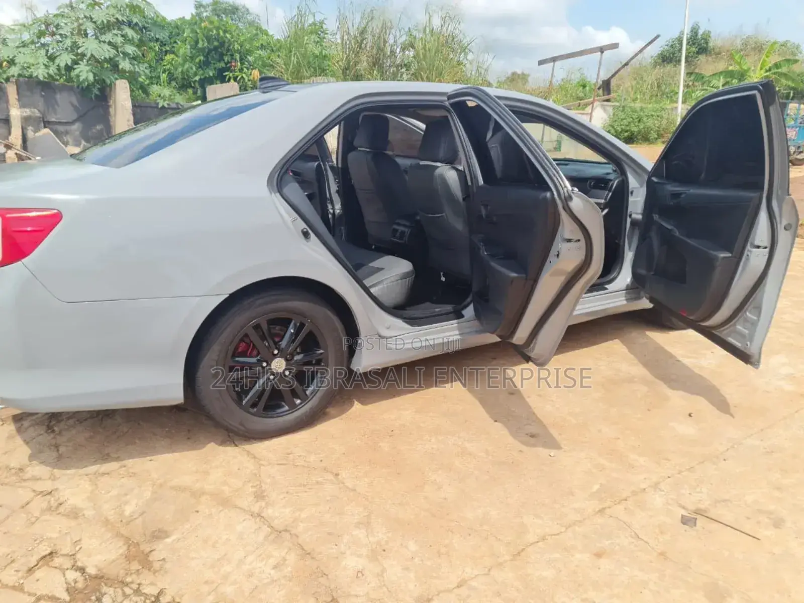 Toyota Camry LE 4dr Sedan (2.5L 4cyl 6A) 2014 Beige