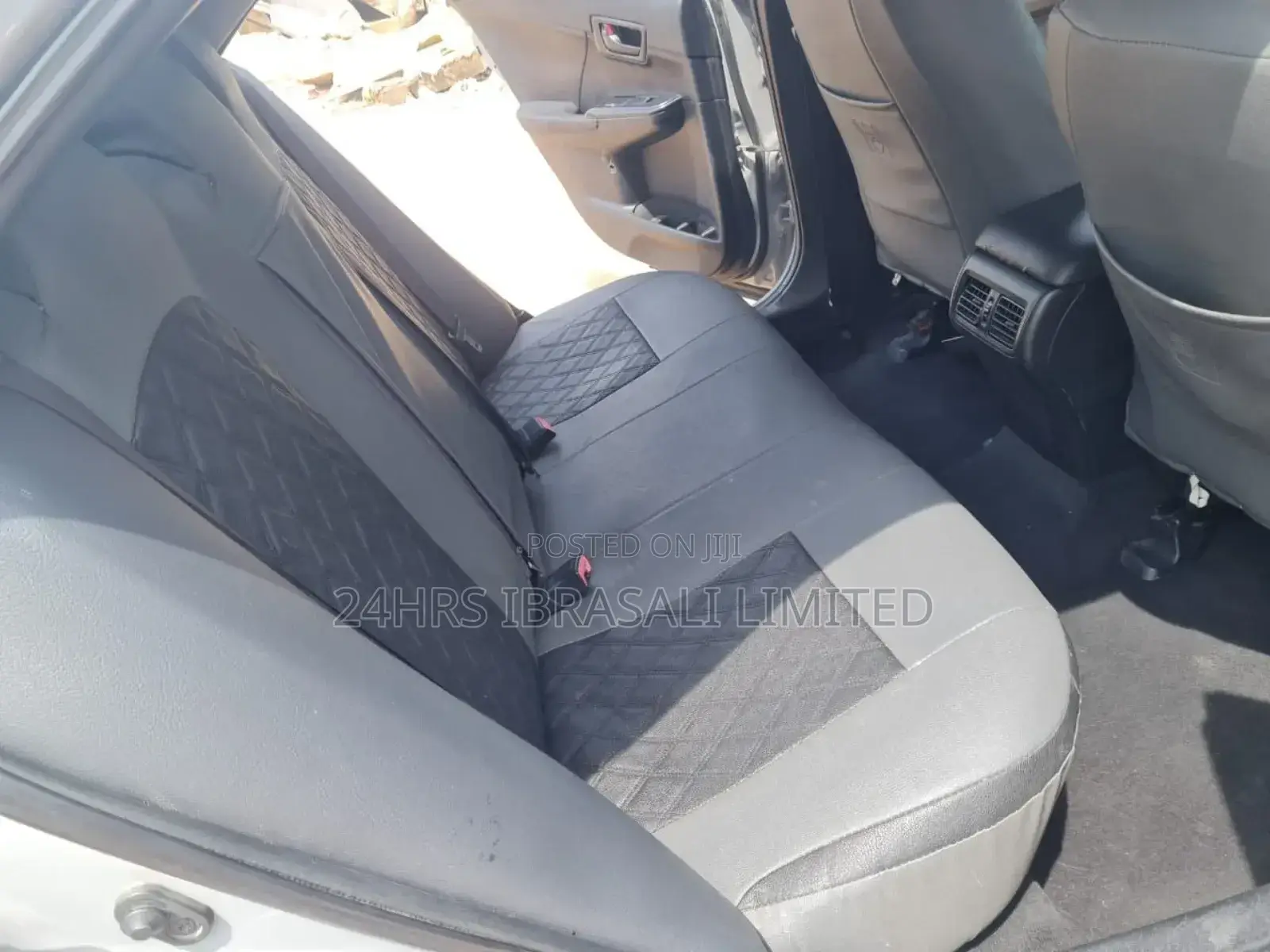 Toyota Camry LE 4dr Sedan (2.5L 4cyl 6A) 2014 Beige