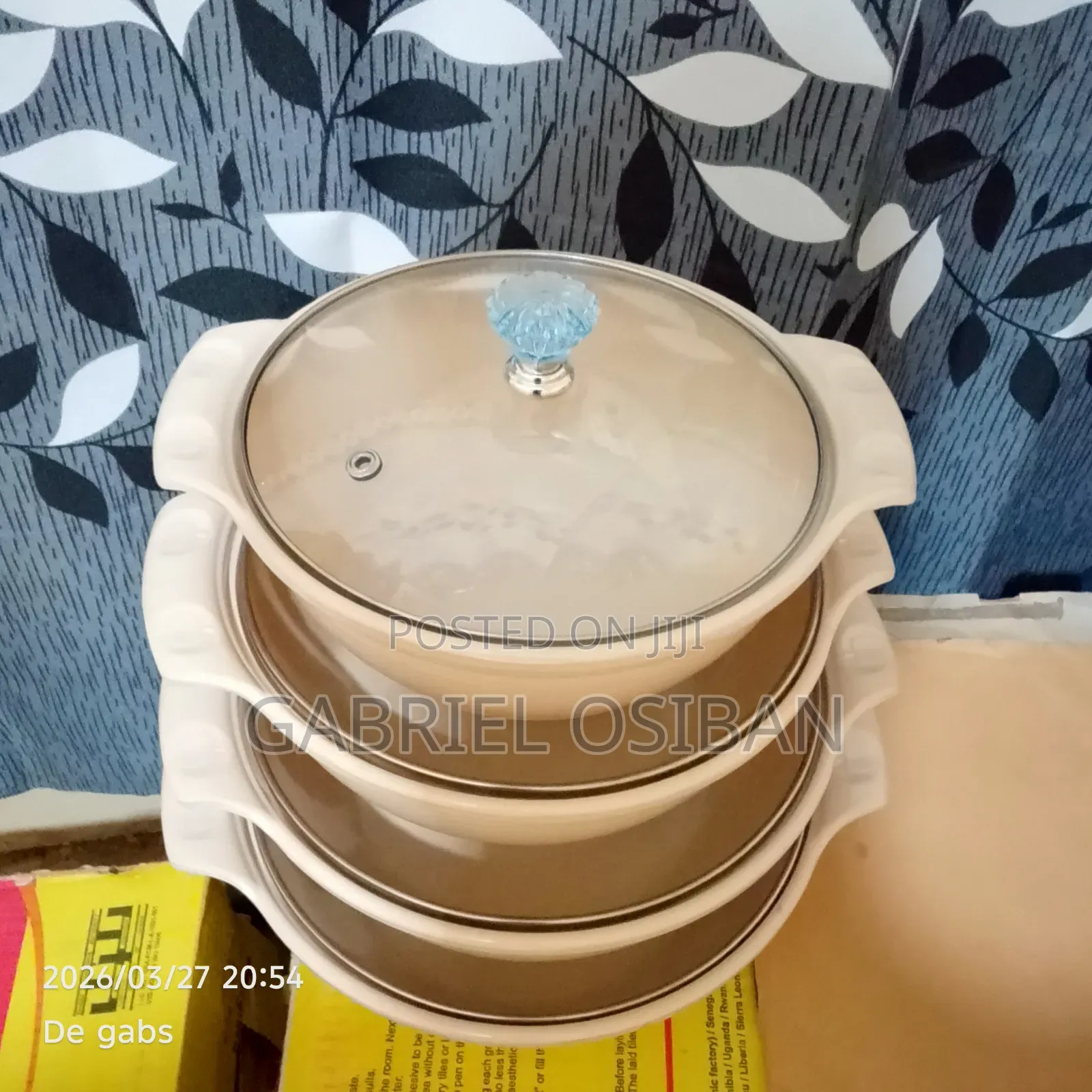 Ceramics Bowl With Glass Cover