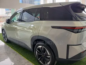 New Toyota bZ3 2025 Gold