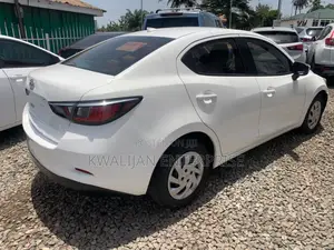 Toyota Yaris iA 1.5 FWD 2019 White