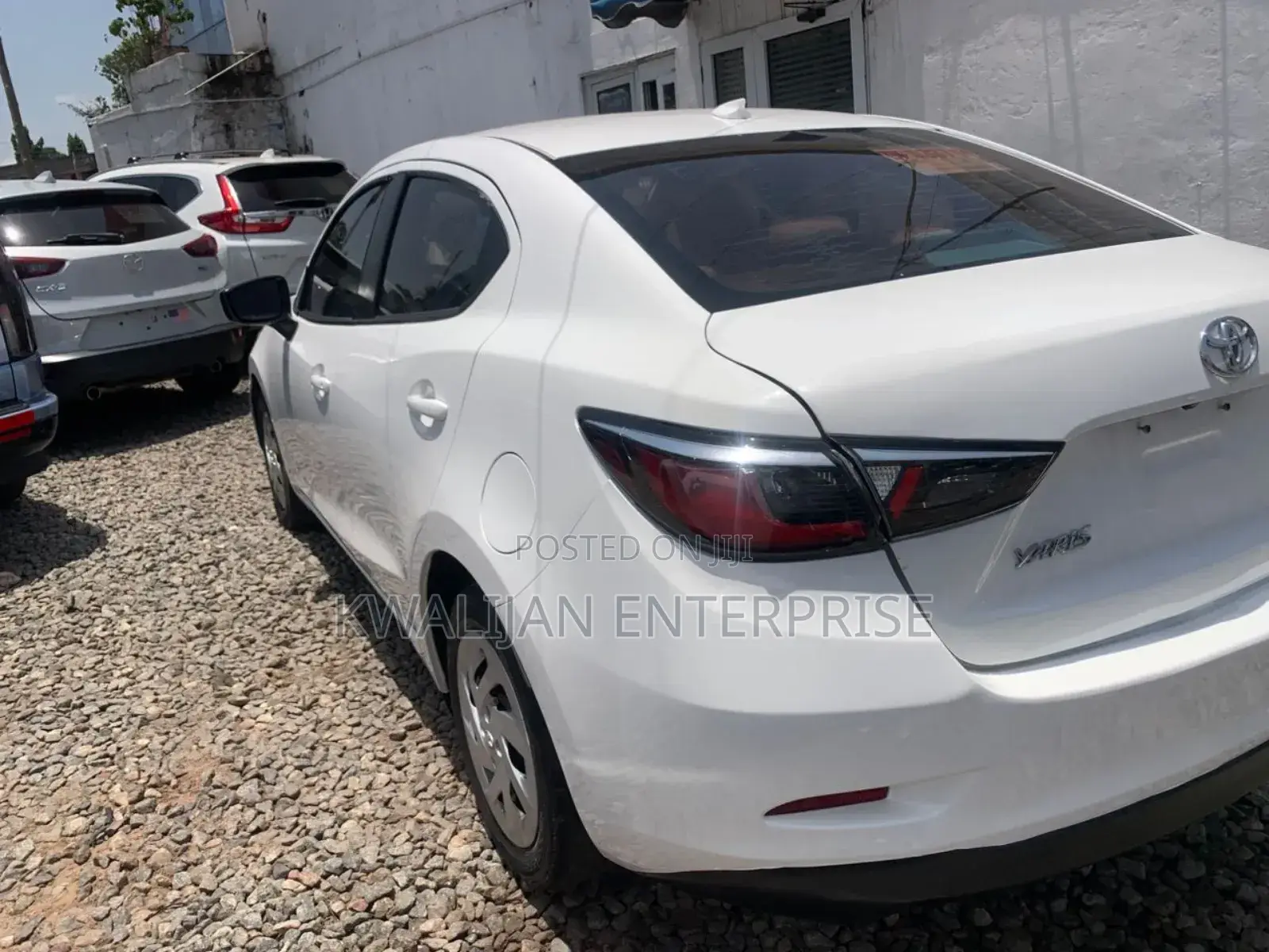 Toyota Yaris iA 1.5 FWD 2019 White