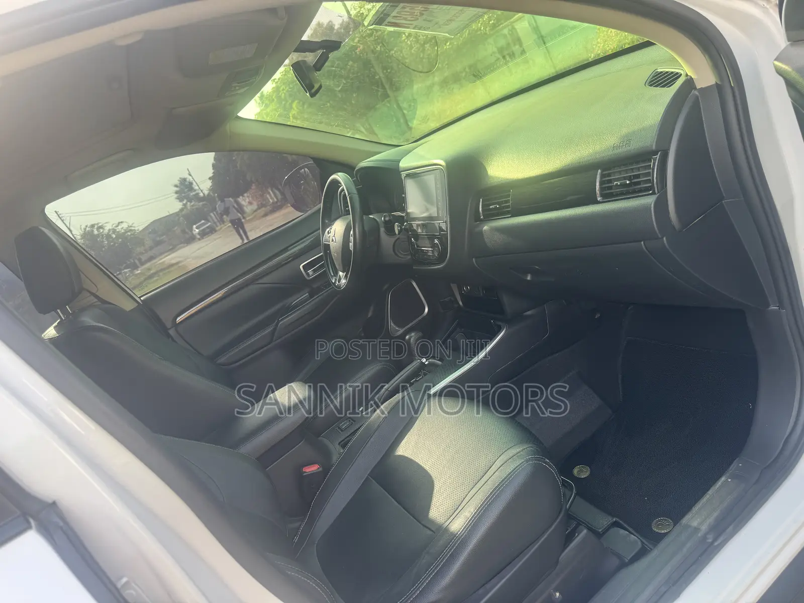 Mitsubishi Outlander SE AWC 2018 White
