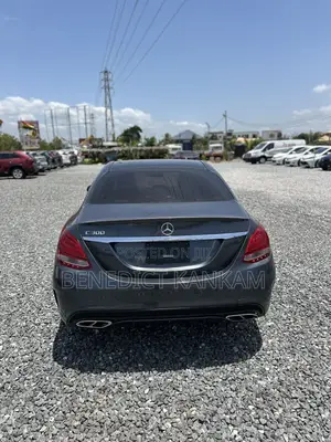 Mercedes-Benz C300 2016 Gray