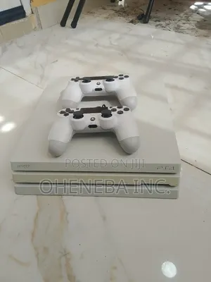 Ps4 Pro With 15 Games Installed + 2 Controllers