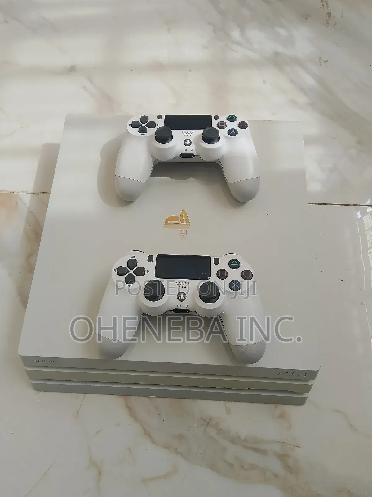 Ps4 Pro With 15 Games Installed + 2 Controllers