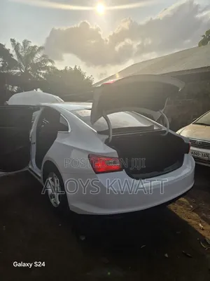 Chevrolet Malibu L 2017 White