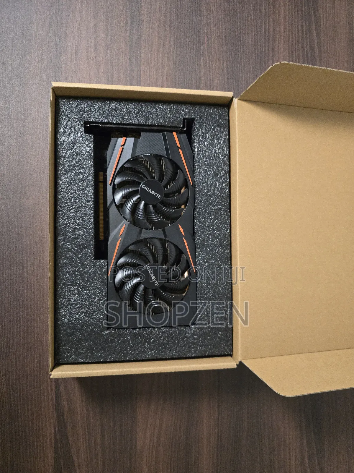 Gigabyte Rx590 8gb