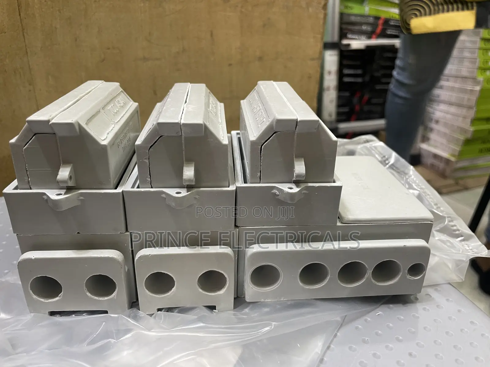 3phase Cut-Out With Neutral