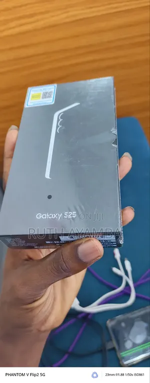 New Samsung Galaxy S25 128 GB Black