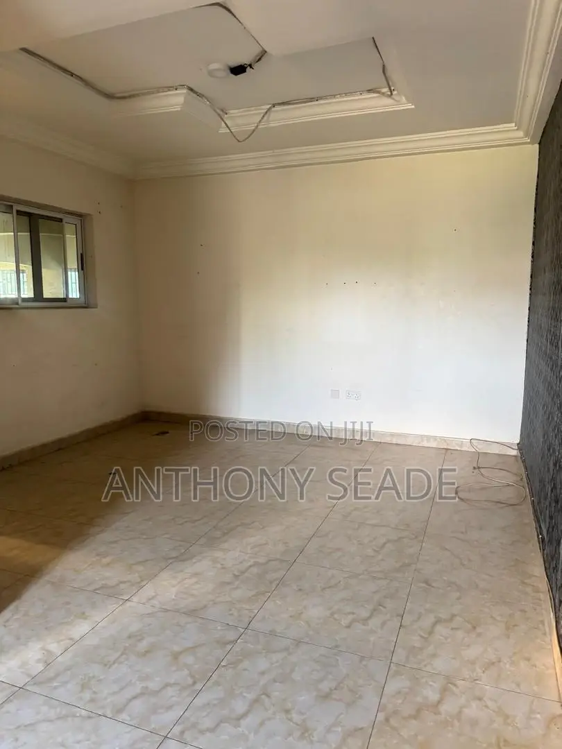 3bdrm House in Close To Mf Police, Lashibi for rent
