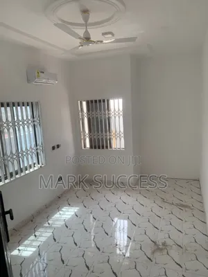 2bdrm Apartment in West Hills Mall Area for rent