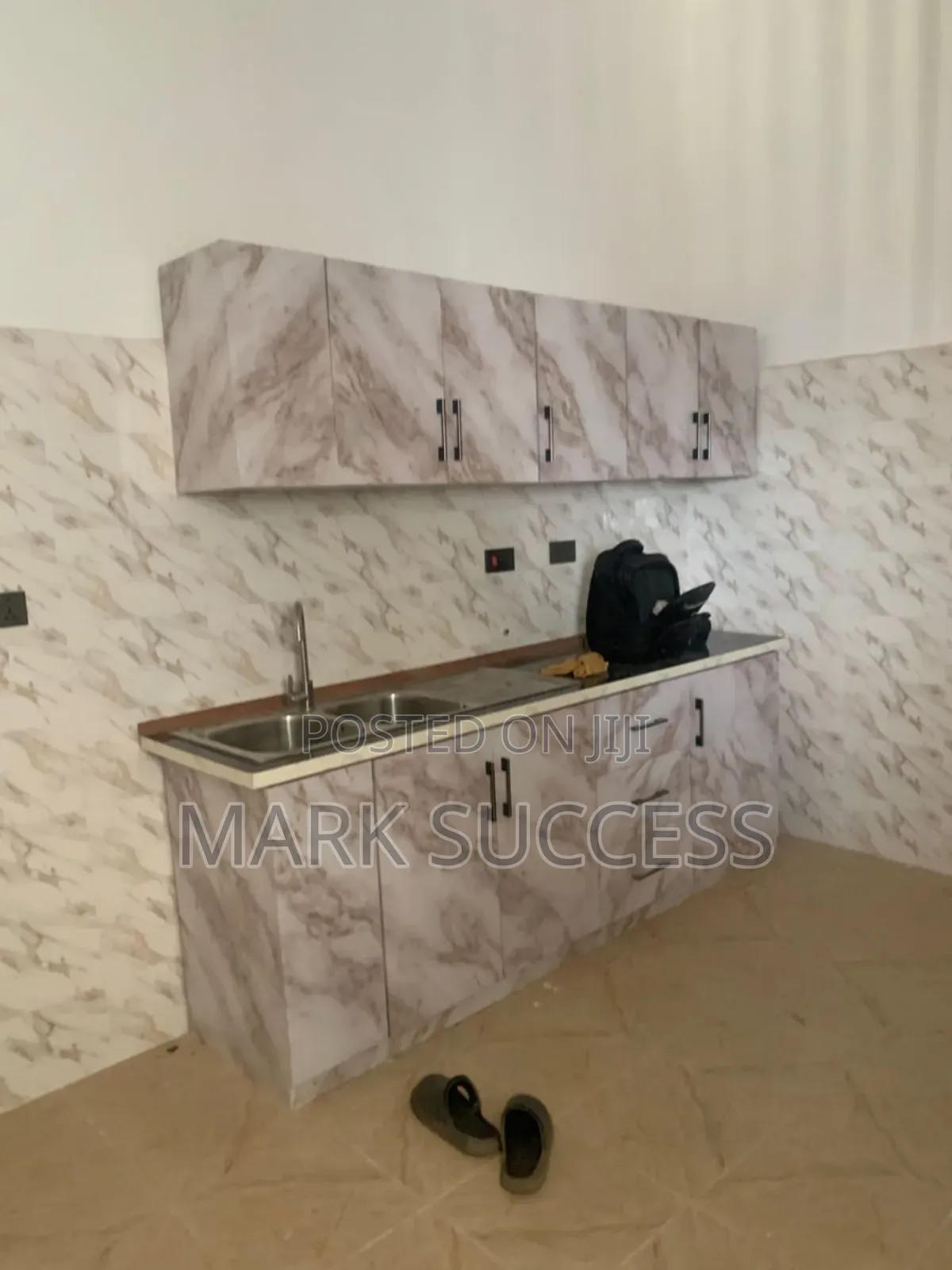 2bdrm Apartment in West Hills Mall Area for rent