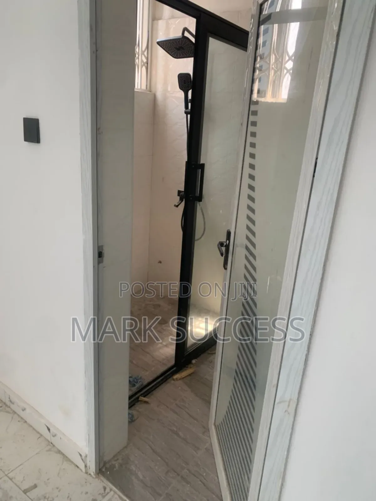 2bdrm Apartment in West Hills Mall Area for rent