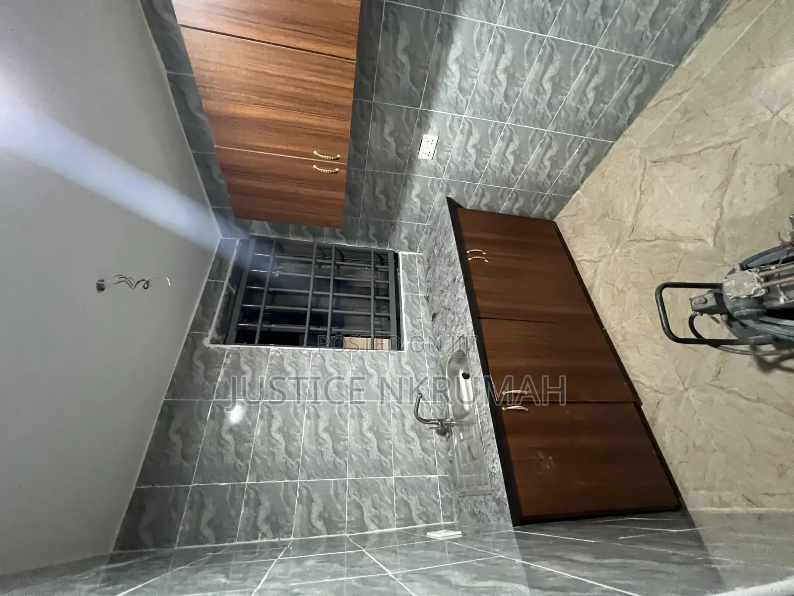 1bdrm Apartment in Mr Justice Estate, Bortiano for rent