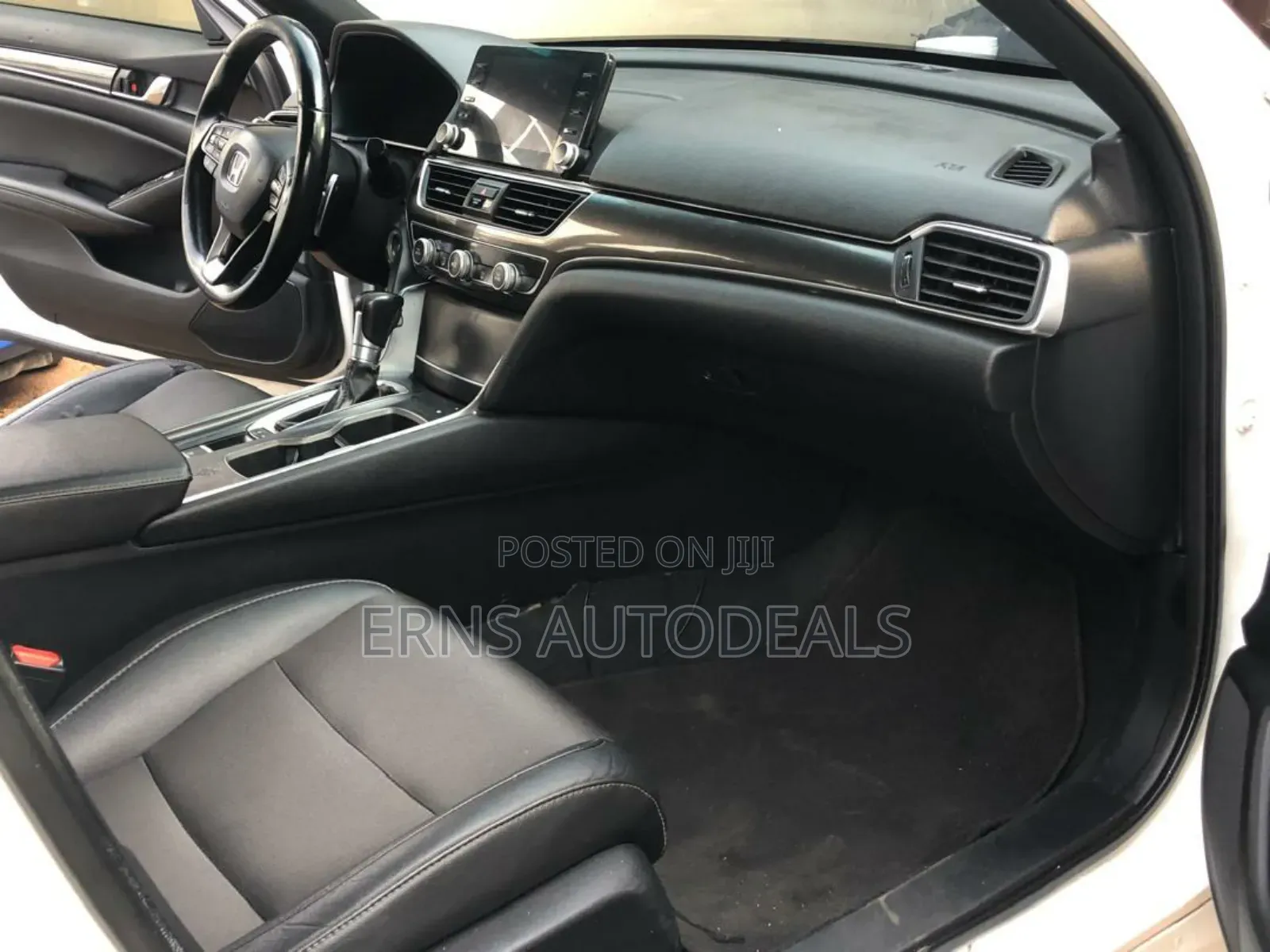 Honda Accord Sport (1.5L 4cyl Turbo CVT) 2019 White