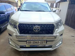 Toyota Land Cruiser Prado 2016 White