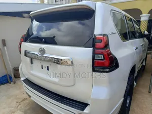 Toyota Land Cruiser Prado 2016 White