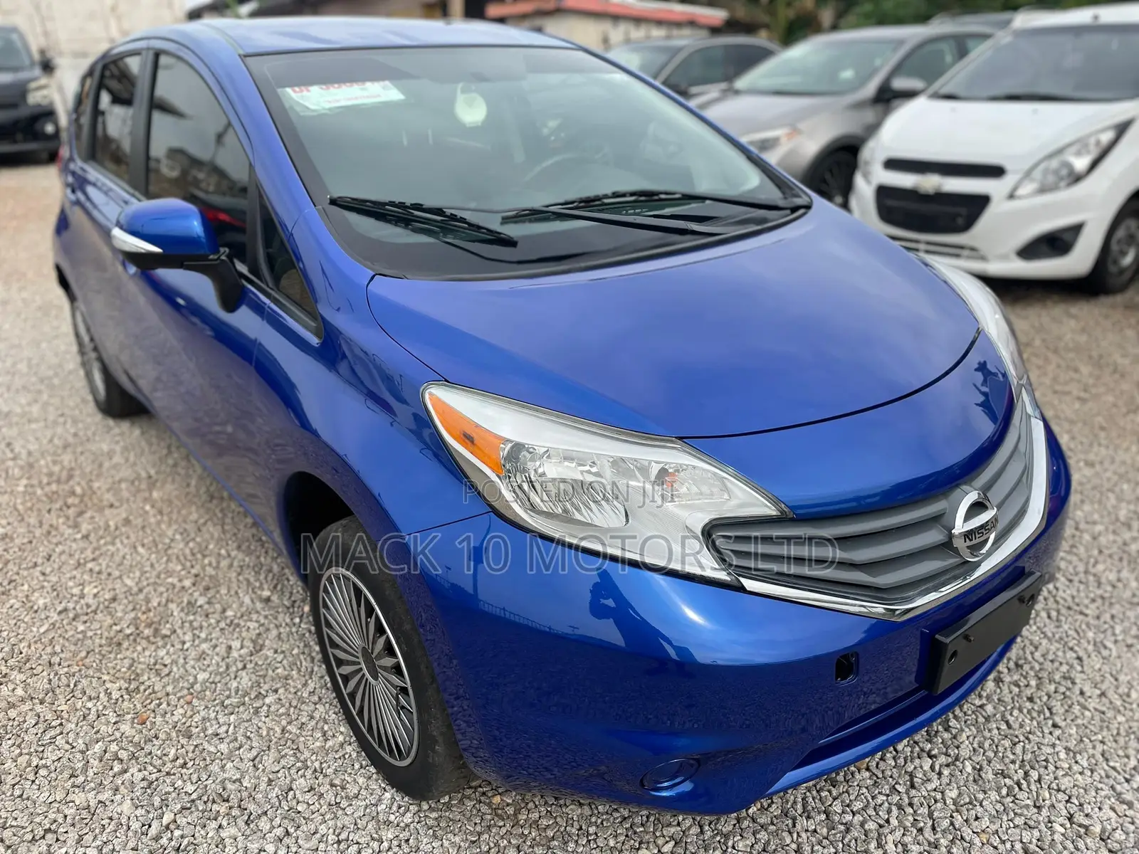 Nissan Versa 1.6 SV 2016 Blue