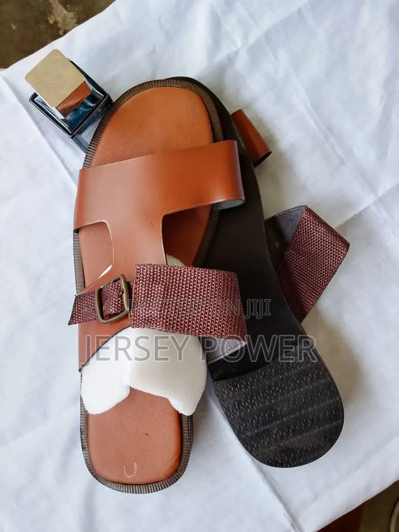 Men Leather Slippers/ Sandals