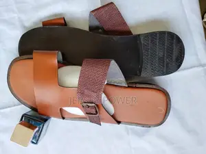 Men Leather Slippers/ Sandals