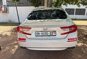Honda Accord Sport (1.5L 4cyl Turbo CVT) 2019 White