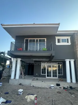 3bdrm House in Ebenard Properties, Community 25 for rent